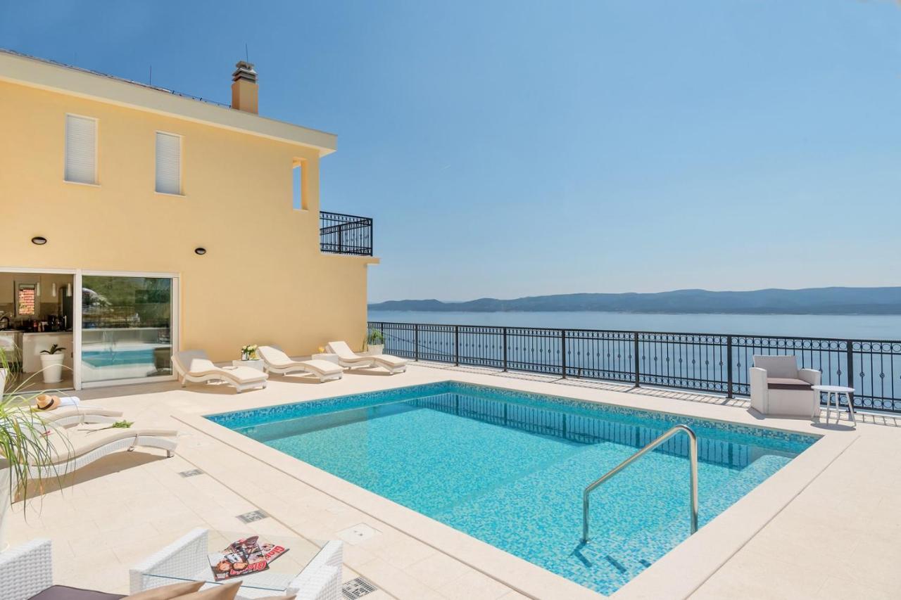 Villa Sun Palace With Luxury 5 Bedroom Villa And Amazing Panoramic Sea Views Mimice Dış mekan fotoğraf