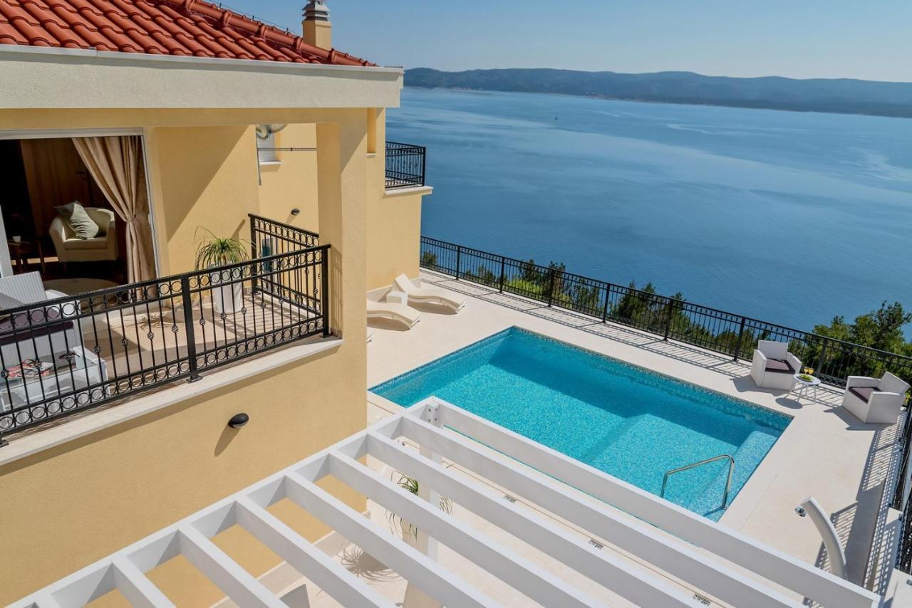 Villa Sun Palace With Luxury 5 Bedroom Villa And Amazing Panoramic Sea Views Mimice Dış mekan fotoğraf