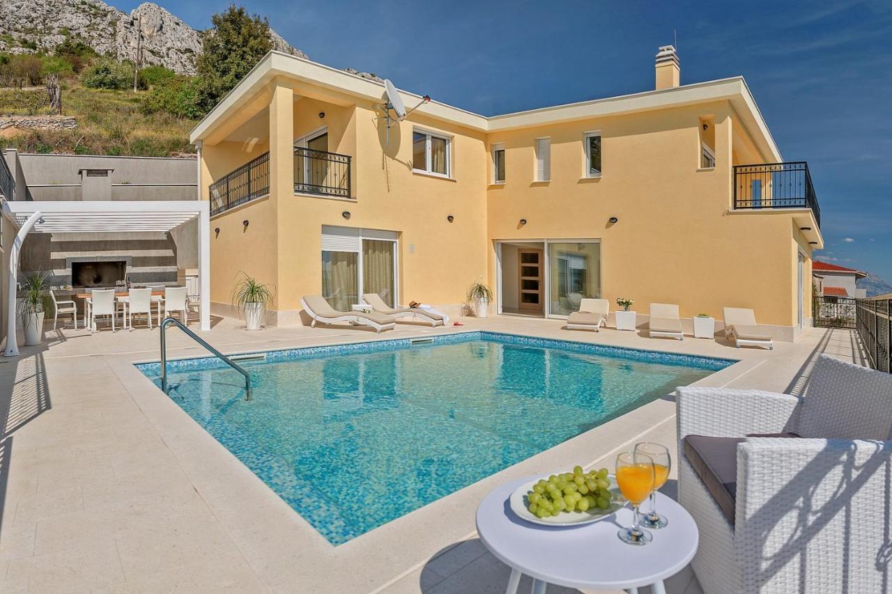 Villa Sun Palace With Luxury 5 Bedroom Villa And Amazing Panoramic Sea Views Mimice Dış mekan fotoğraf