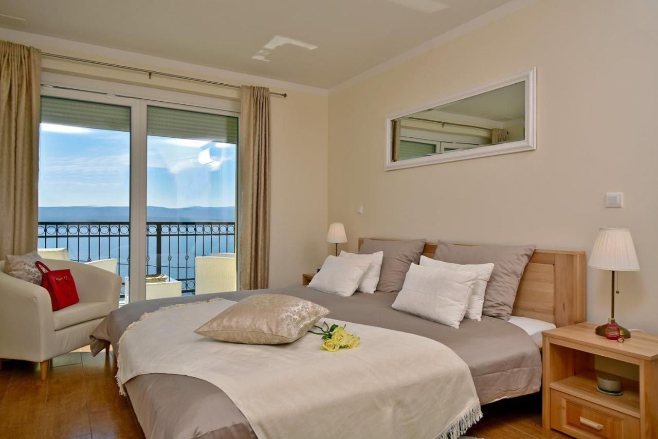 Villa Sun Palace With Luxury 5 Bedroom Villa And Amazing Panoramic Sea Views Mimice Dış mekan fotoğraf