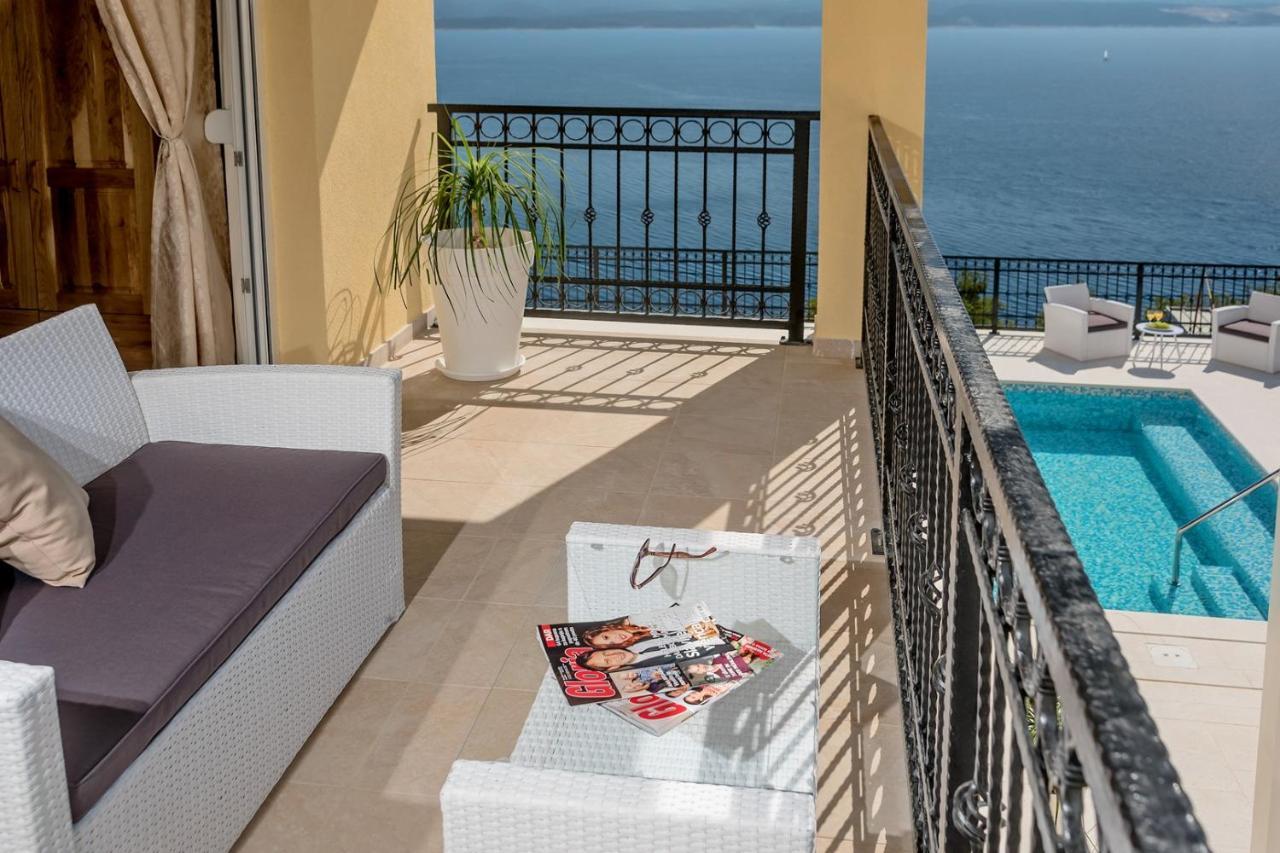 Villa Sun Palace With Luxury 5 Bedroom Villa And Amazing Panoramic Sea Views Mimice Dış mekan fotoğraf